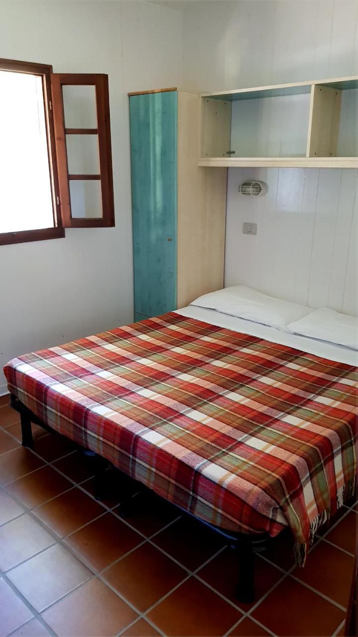Camping Luna Hotel Marina di Massa Bagian luar foto